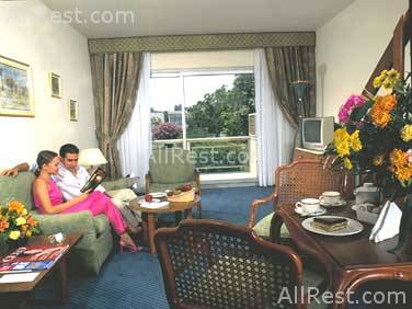 Pyramids Park Resort Cairo 3